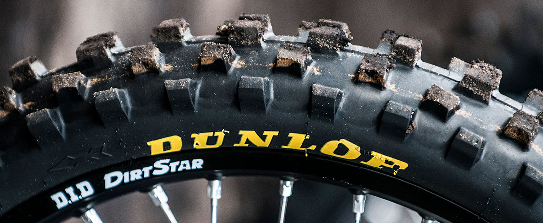 80/100-21 Position: Front Tire Type: Offroad Dunlop Tires MX11 Sand/Mud Tire Tire Size: 80/100-21 Front Tire Application: Mud/Snow Rim Size: 21 